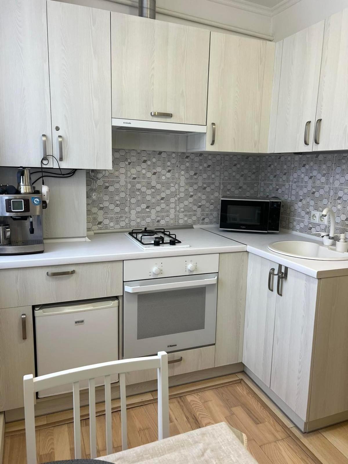 Apartment Kvitka Lviv Bagian luar foto